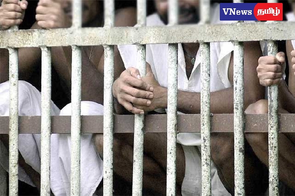 செல்போன், கஞ்சா விநியோகம் – ரூ.50 ஆயிரம் வரை கமிஷன் பெற்றதாக அதிர்ச்சி தகவல்